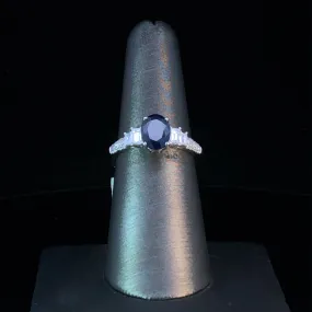 160453 - 1.75 ctw sapphire and diamond ring