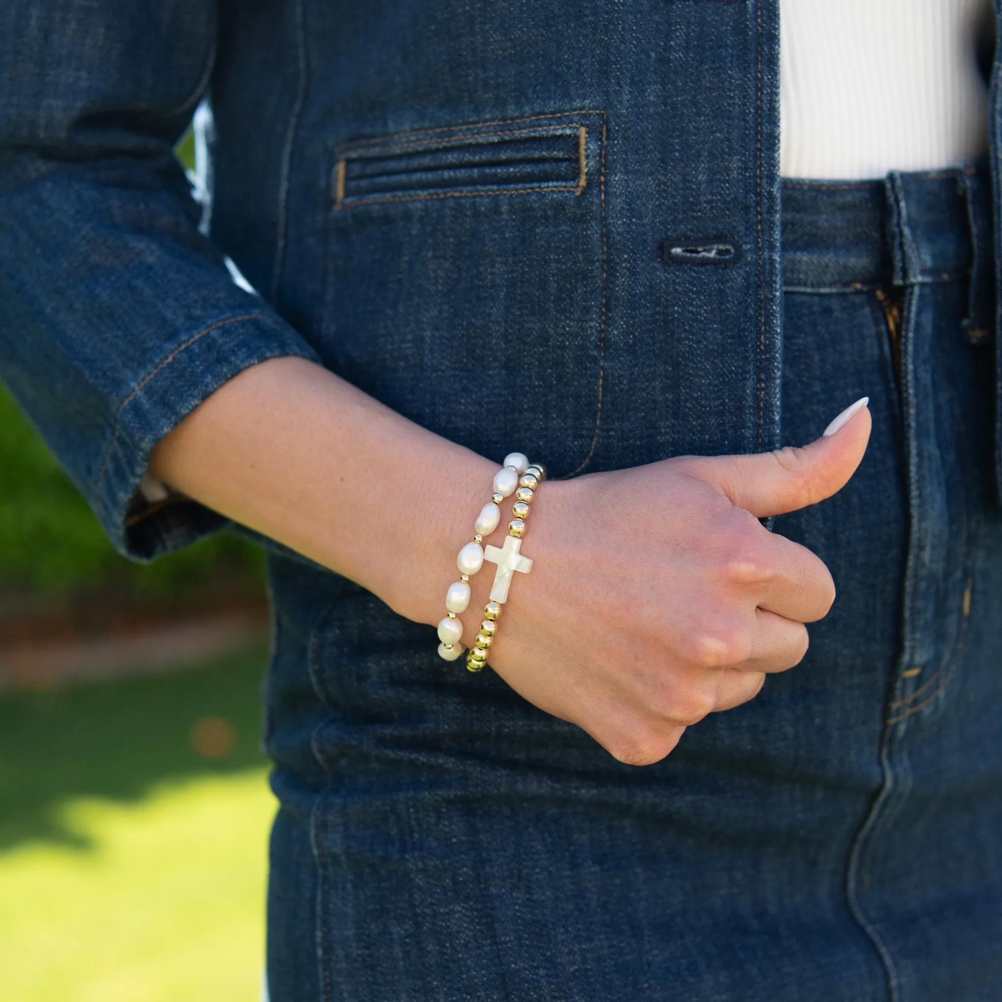 6mm Beaded Lux & Mother of Pearl Cross Bracelet