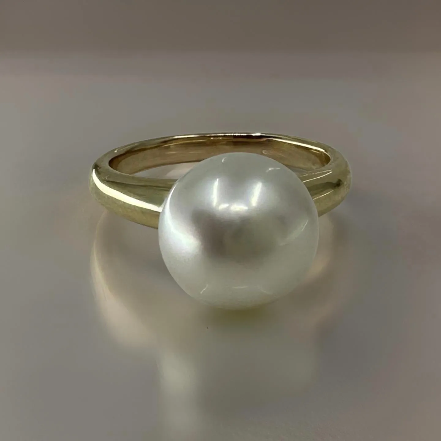 Broome Pearl Classic 9ct Gold Ring
