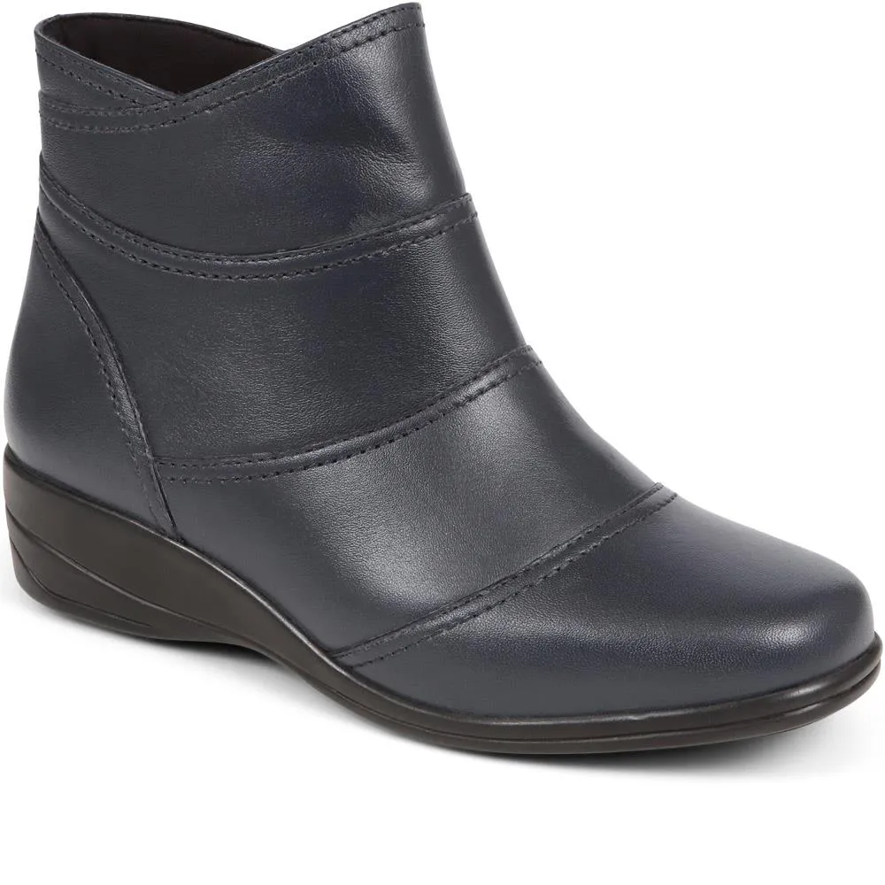 Leather Wedge Ankle Boots - KF38008 / 324 492