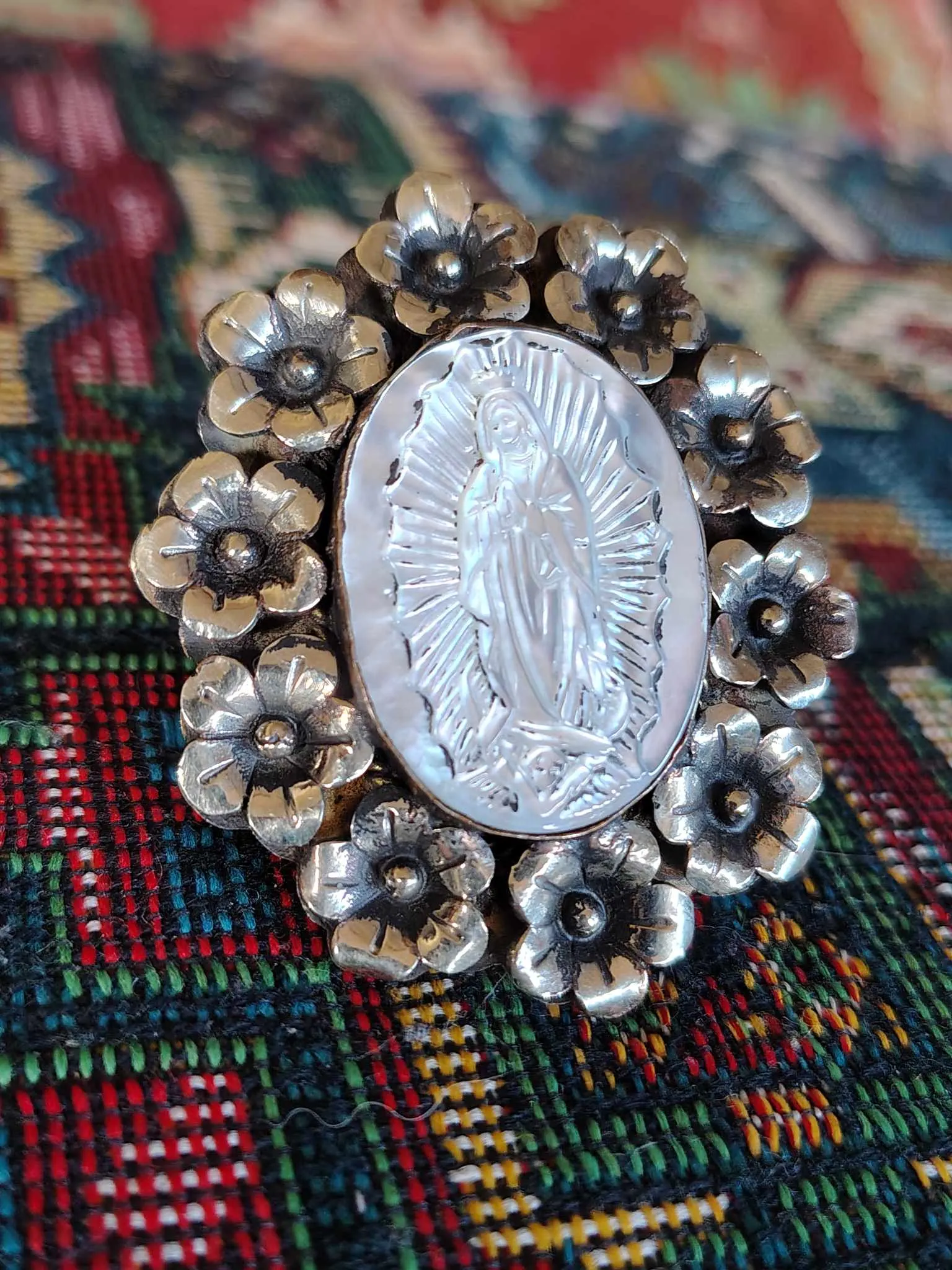 Madonna Ring