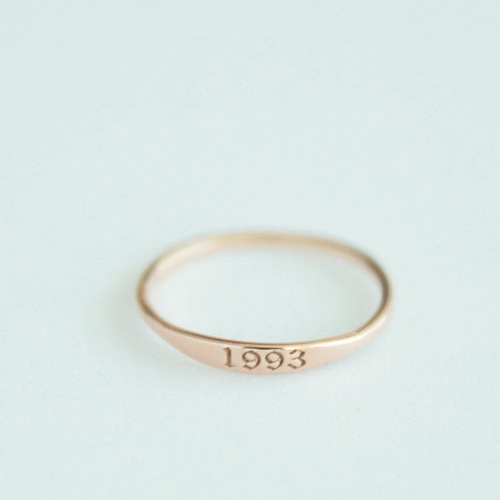 'Moment' Tiny Year Ring