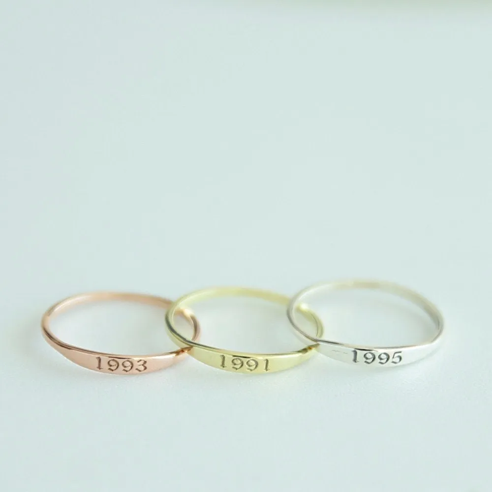 'Moment' Tiny Year Ring