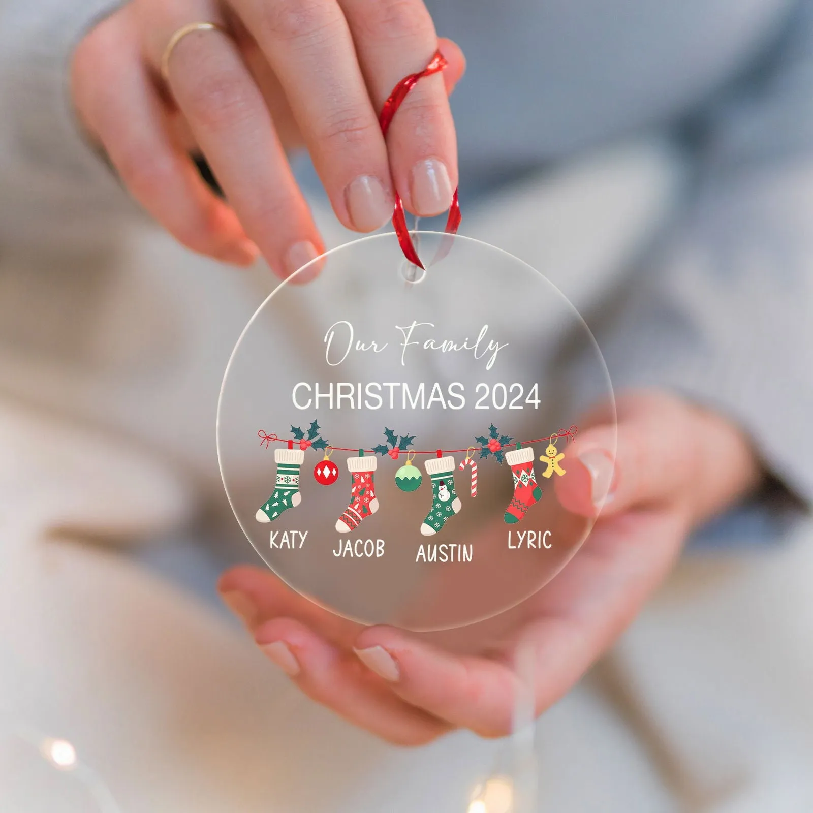 Personalized Family Christmas Ornament 2024 – Custom Family & Pet Ornament AV03-12