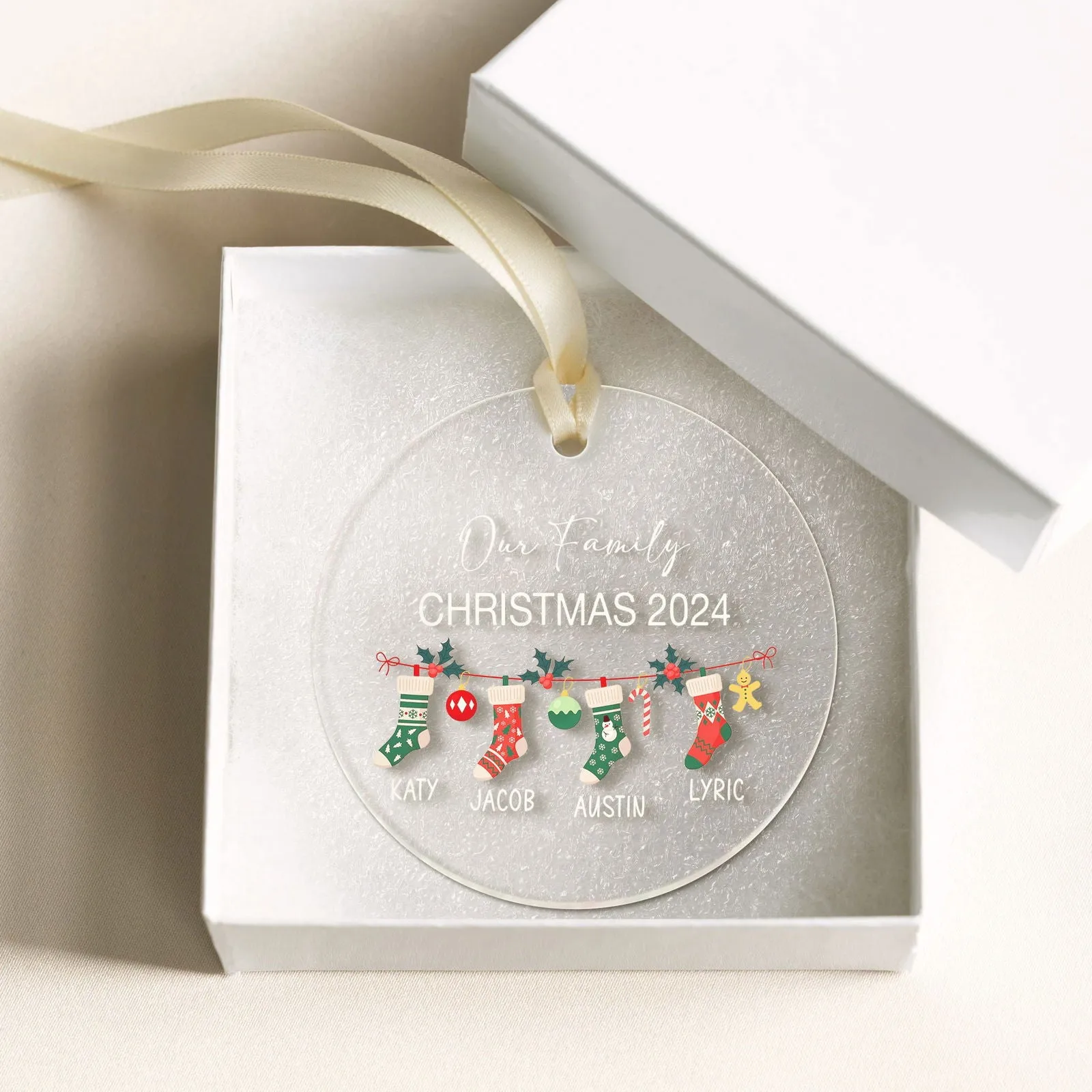 Personalized Family Christmas Ornament 2024 – Custom Family & Pet Ornament AV03-12