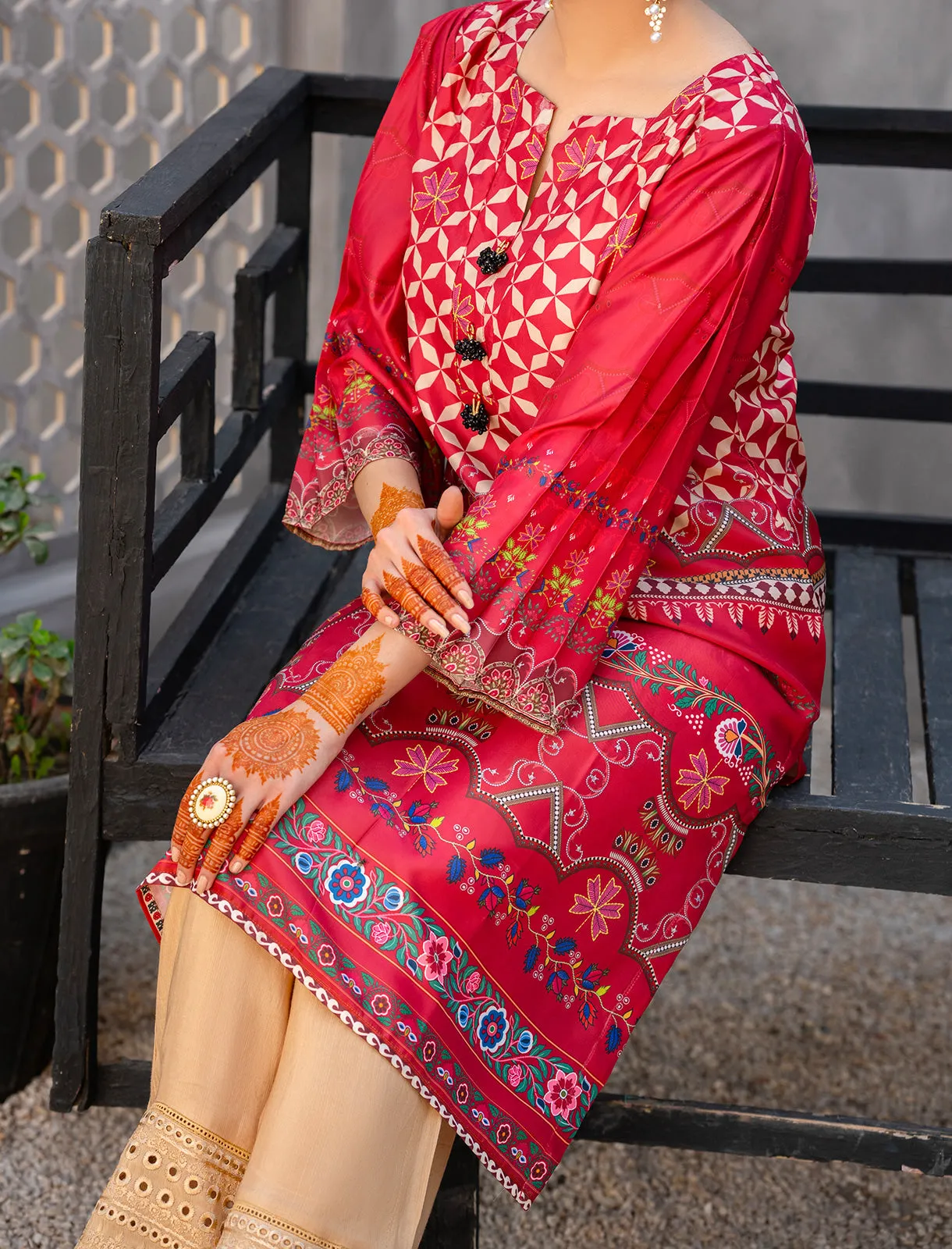 "OLAY" Grip Silk Printed Shirt