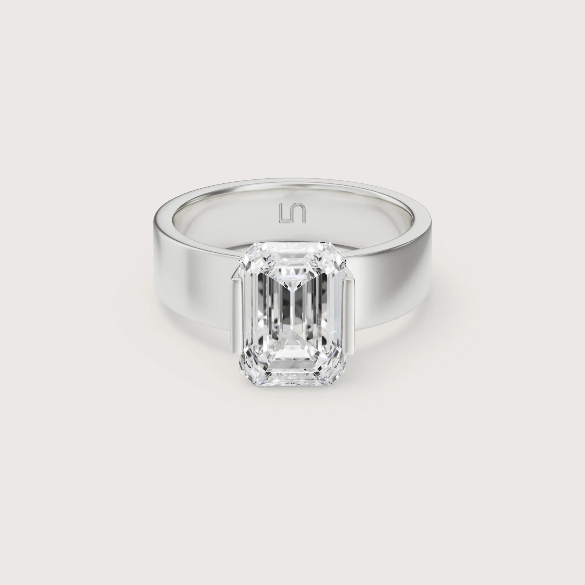 Sfera Emerald Flat Band Solitaire