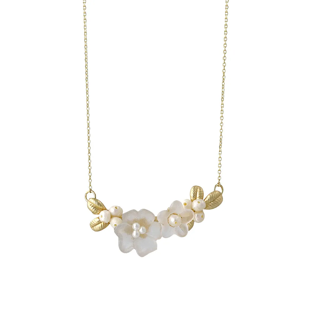 Small White Flower Necklace