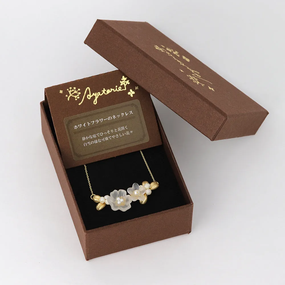 Small White Flower Necklace