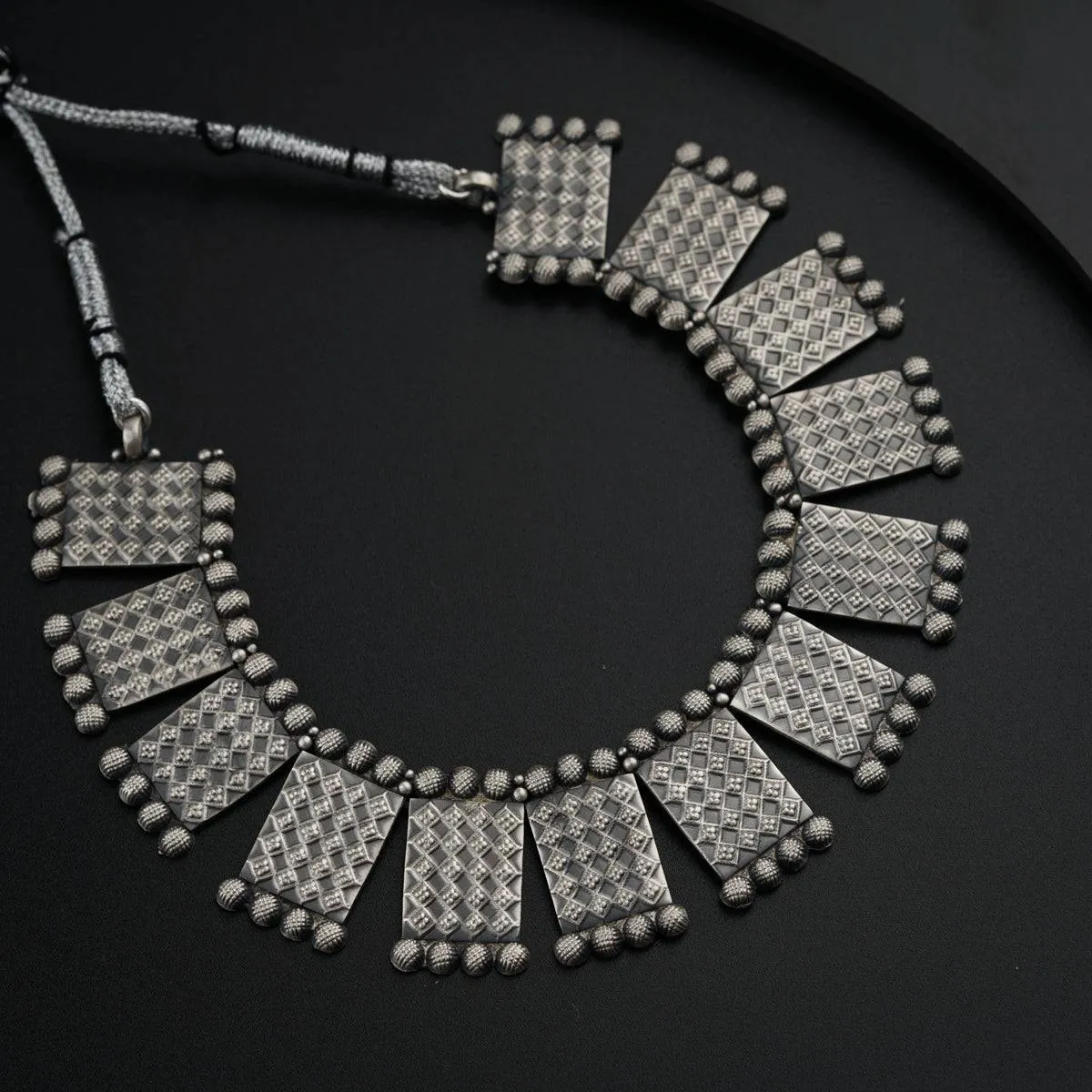 The Biscuit Choker Set